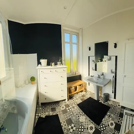 Magnificent Bourgeois On Wooded Estate * Charleville-Mézières