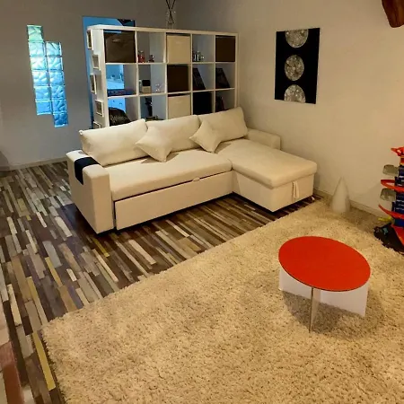 Magnificent Bourgeois On Wooded Estate Hébergement de vacances Charleville-Mézières