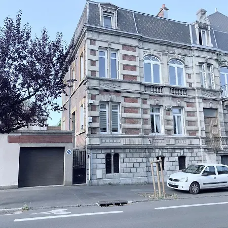 Magnificent Bourgeois On Wooded Estate Hébergement de vacances *