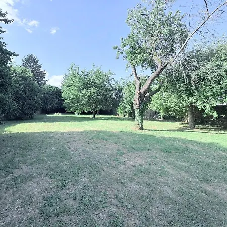 Magnificent Bourgeois On Wooded Estate *